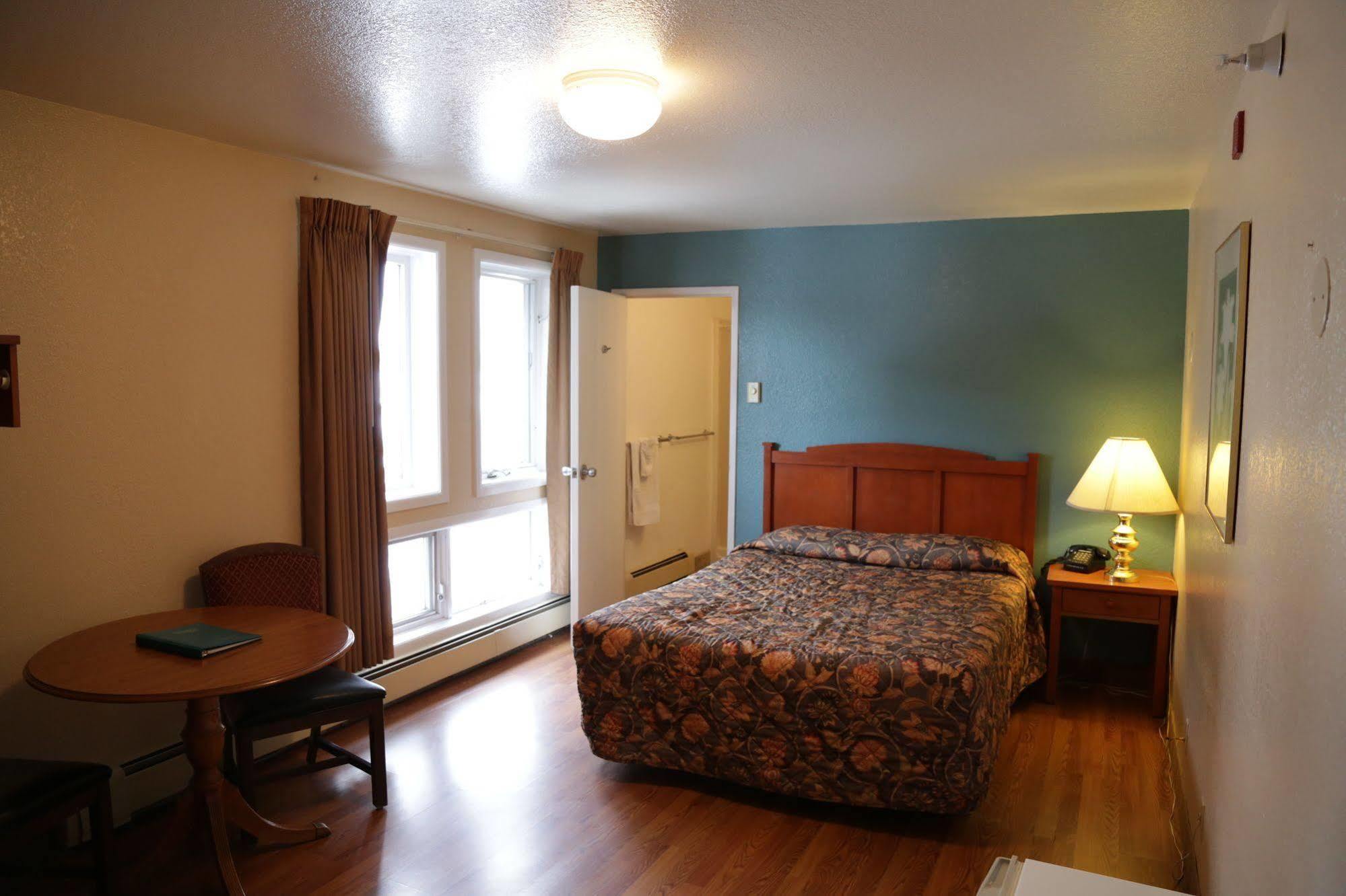 Long House Alaskan Hotel 앵커리지 외부 사진